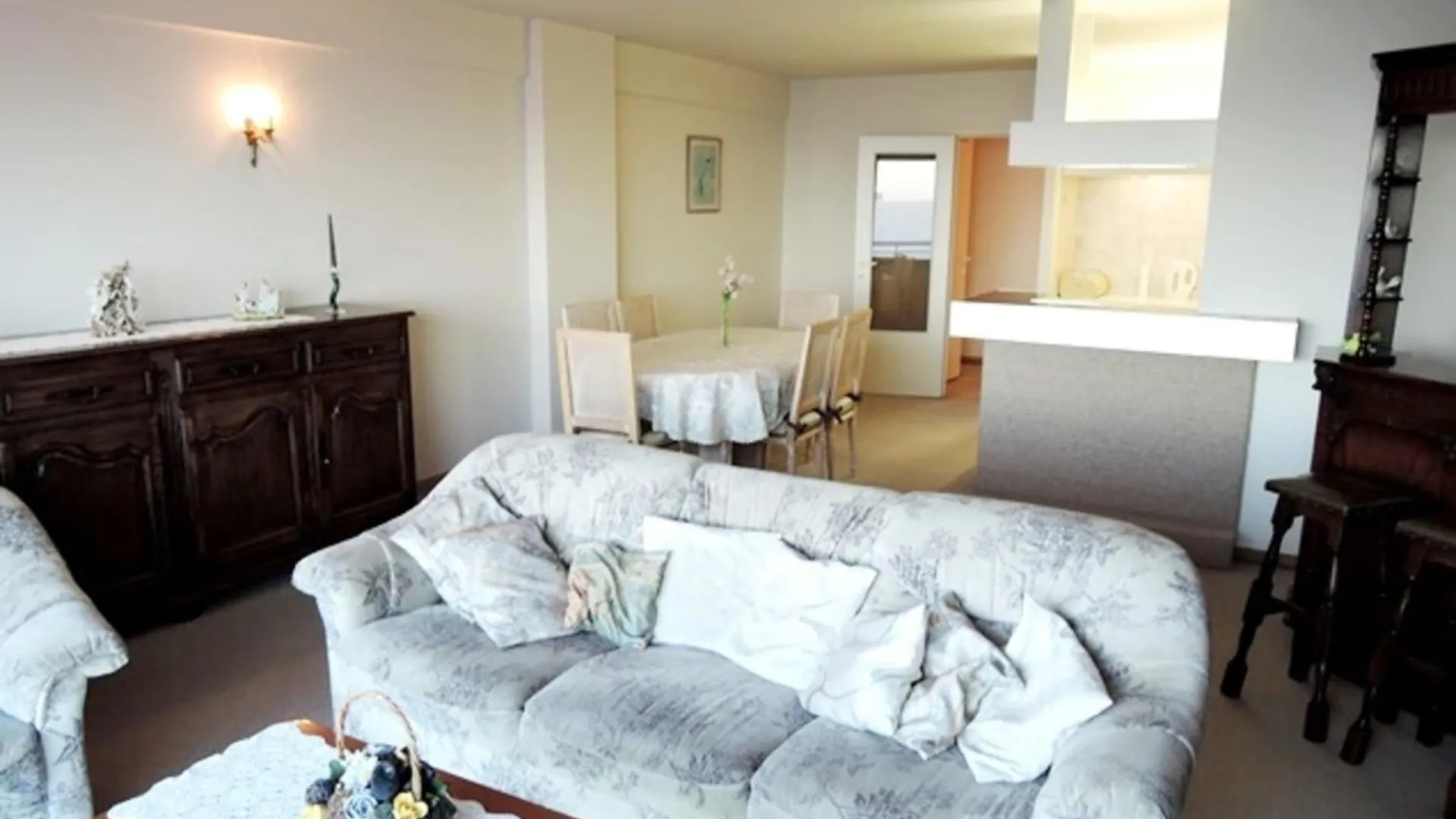 Apartment In Middelkerke, By The Sea
